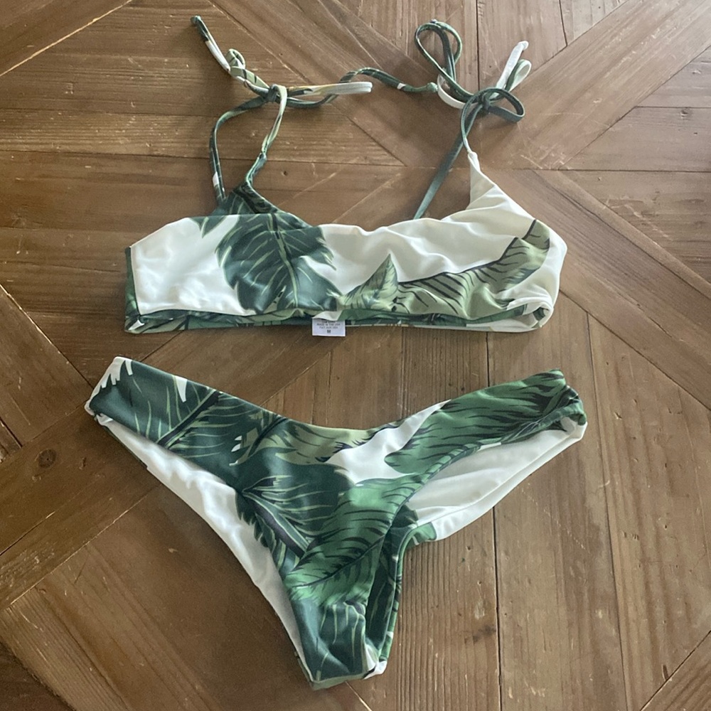 Like New Beach Riot Swimsuit - Medium